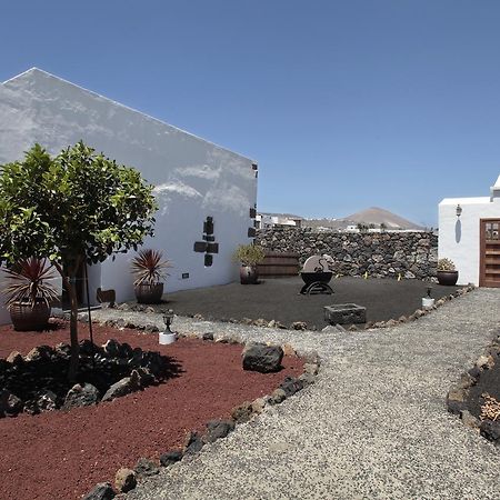 Caserio Leandro I Tias Exterior photo