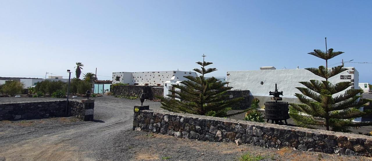 Caserio Leandro I Tias Exterior photo